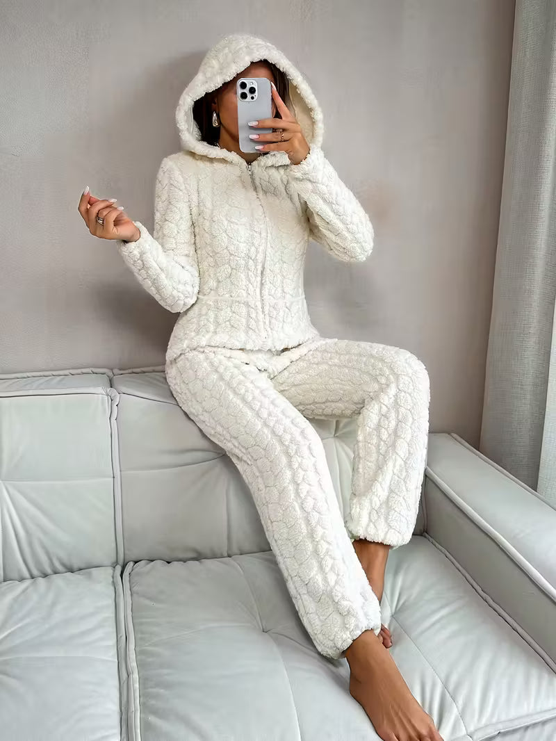 Hyggelig & Elegant Kvinders Fleece Hættetrøje Jumpsuit – Cremefarvet Komfort